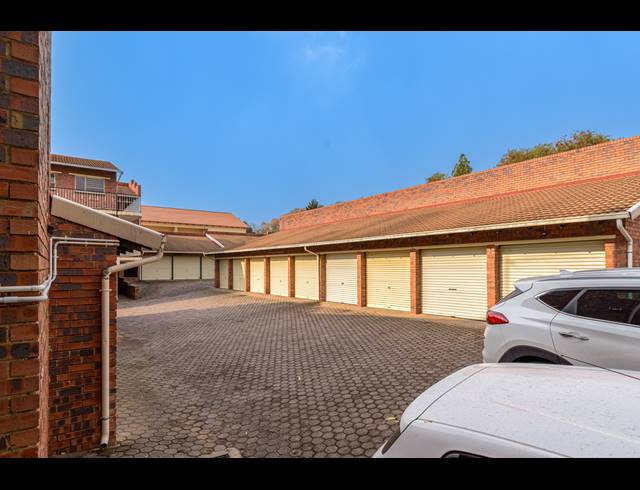2 BEDROOM APARTMENT FOR SALE IN FERNDALE